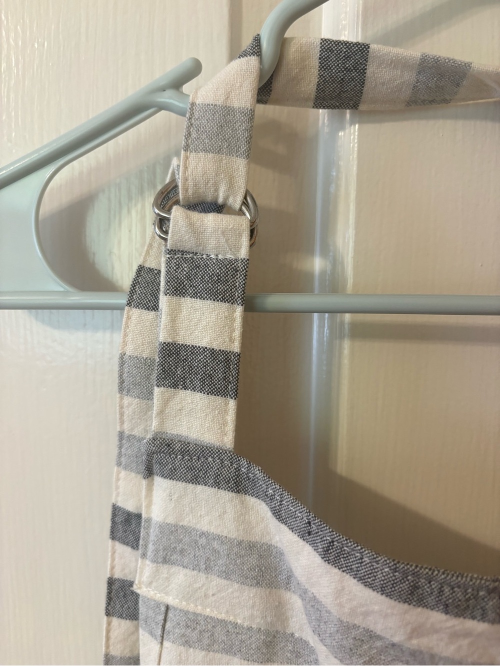 Striped Cooking Apron - Picture 2 of 5